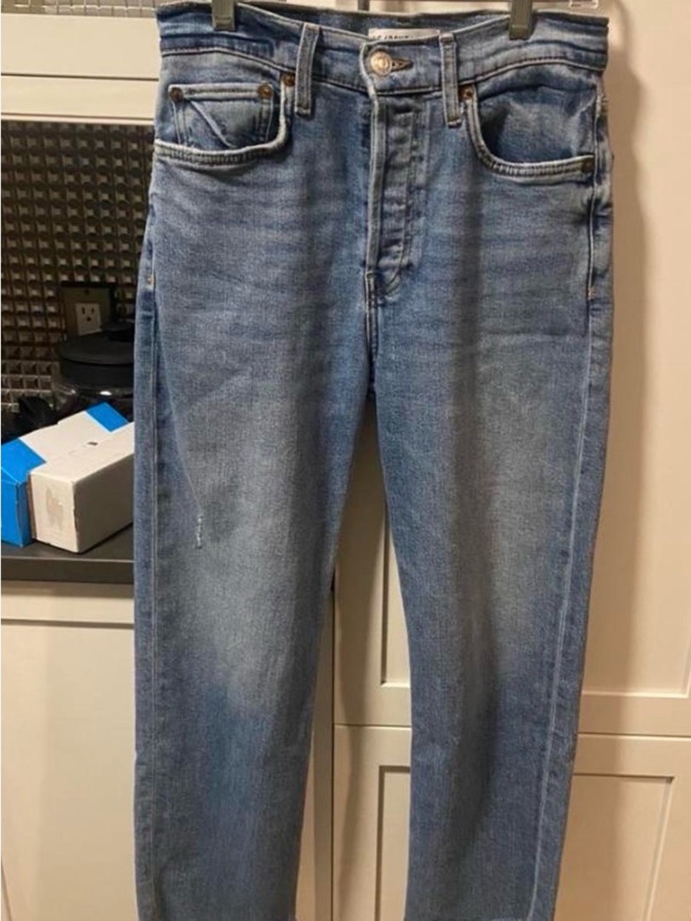 Women’ RE / DONE Straight-Leg Jeans in Medium Blue Denim